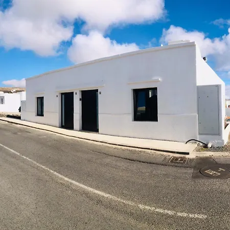 Alegria In The Beautiful Village Of Mozaga, Lanzarote Apartment Mozaga